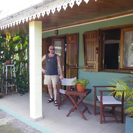 Bed and Breakfast Chez Mamie Les Avirons Номер фото